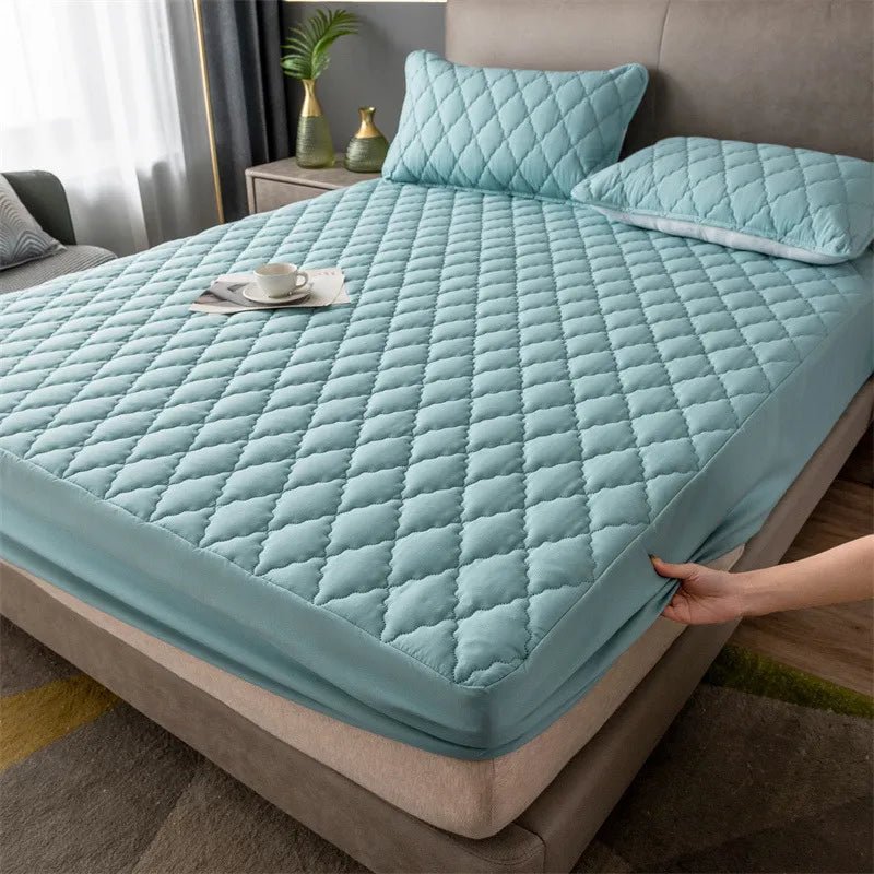 Waterproof Mattress Protector with Urine Separation Pad – Breathable, Hypoallergenic, Quiet – Everyday Care Bedding Essential – Multiple Sizes - FamilyCarers.store